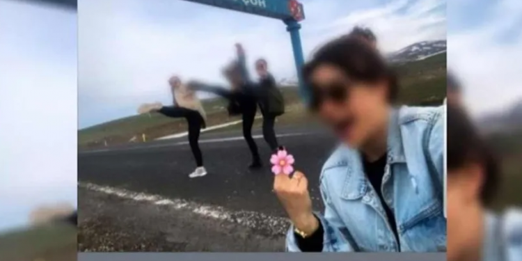 Kürtçe tabela üzerinden ırkçı paylaşımda bulunan öğretmenler açığa alındı