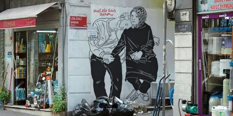 İtalyan sanatçı, askeri öğrenci Mustafa Enis Durak’ın annesine vedasını çizdi