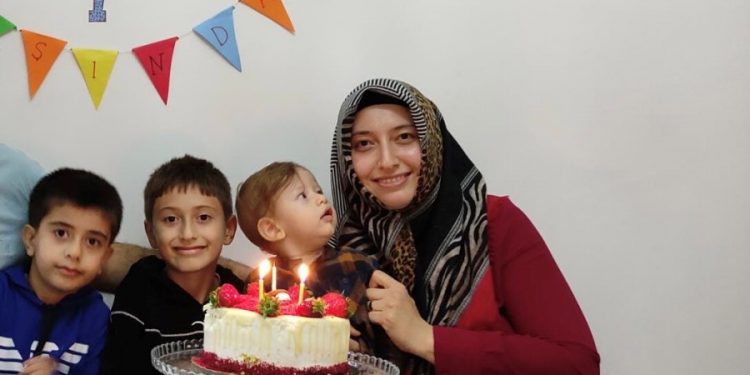 1,5 yaşındaki Enes annesiyle birlikte hapse girdi: Babası Avrupalı parlamenterlere mektup yazdı