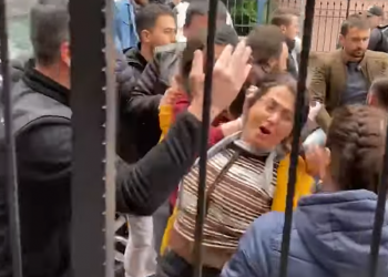 HDP’ye bir tehdit daha: Genel Merkezin önünde milletvekilleri ve yöneticiler darp ve tehdit edildi