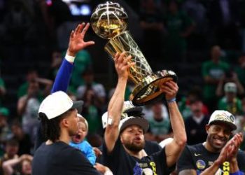NBA’de şampiyon Golden State Warriors oldu