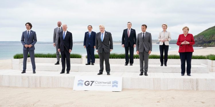 Zelensky’den G7 liderlerine çağrı: Rusya’ya yönelik yaptırımları sertleştirin