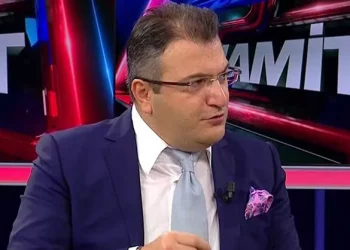 Yandaş yazar Cem Küçük:  Hayat çok pahalı, belki iktidar bu yüzden gidecek