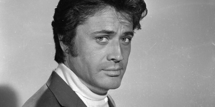 Kara Murat, Malkoçoğlu ve daha niceleri: Usta oyuncu Cüneyt Arkın’dan veda