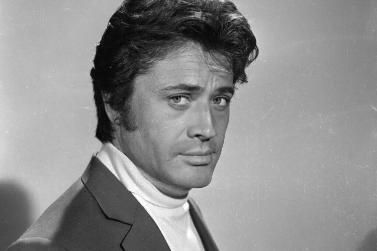 Yeşilçamın usta isimlerinden Cüneyt Arkın.