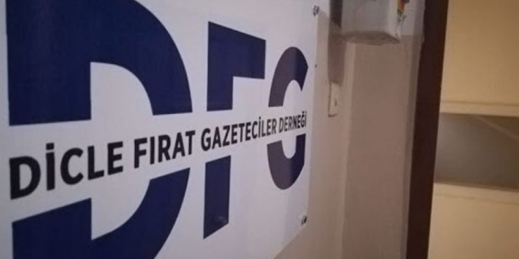 Dicle Fırat Gazeteciler Derneği’dan açıklama: Gözaltındaki 20 gazeteciyi serbest bırakın