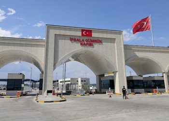 15 Temmuz akşamı Yunanistan’a geçen esrarengiz araçla ilgili soru işaretleri artıyor