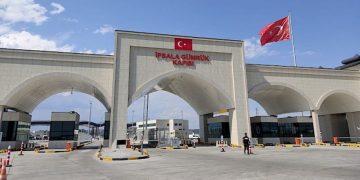 15 Temmuz akşamı Yunanistan’a geçen esrarengiz araçla ilgili soru işaretleri artıyor