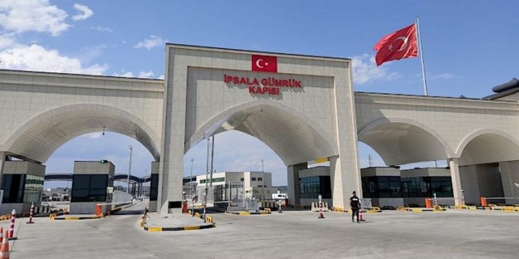 15 Temmuz akşamı Yunanistan’a geçen esrarengiz araçla ilgili soru işaretleri artıyor