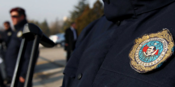 Muhbirler, yurt dışına çıkan Hizmet Hareketi gönüllülerini MİT’e rapor ediyor