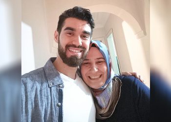 Melek Çetinkaya: İçerideki evlatlarımın hepsini alana kadar mücadeleye devam