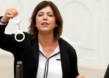 HDP’li Milletvekili Beştaş’tan, Bakan Bozdağ’a: Gazeteciler neden gözaltında?