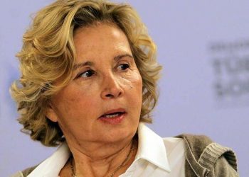 Nazlı Ilıcak’ın cezasını istinaf onayladı: Bu kez Tahşiyeciler grubu hakkındaki yazısından dolayı cezaevine girecek