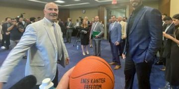 Siyasi ve kongre üyeleri Enes Kanter Vakfı’nda buluştu: “Kınama yetmez, artık hareket zamanı”