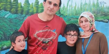 Tutuklu doktor Ethem Güllüce, ALD hastası oğlunu 28 ay sonra görebildi