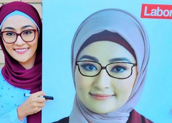 Avustralya parlamentosunda ilk örtülü senatör: 27 yaşındaki Fatima Payman, Afganistan göçmeni