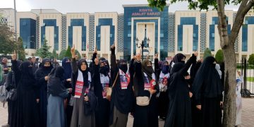 Furkan Vakfı gönüllüleri, ‘yürüdükleri’ gerekçesiyle tutuklandı!