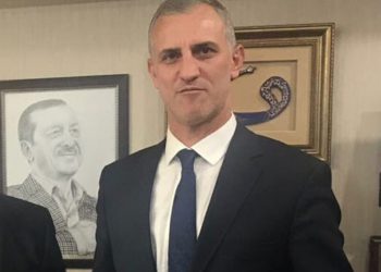 AKP’li Belediye Başkanı ezan sesinden rahatsız oldu, caminin kablolarını kesti