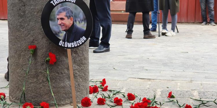 Türkan Elçi’den ‘Mavi Karga’ romanı