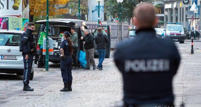 Avusturya’dan önemli adım: Hizmet Hareketi mensuplarını MİT’e gamazlayan 3 Türk casus tutuklandı