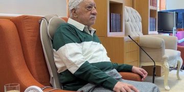 Mükafat Gülen için ‘gıyabi’ cenaze namazı kılındı