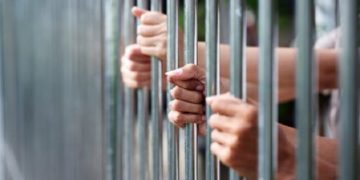 Cezaevlerinde cumhuriyet dönemi rekoru: Tutuklu ve hükümlü sayısı 322 bini geçti