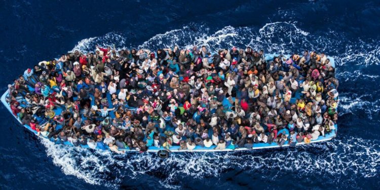 Yunan muhalefeti göçmenlerin geri itilmesine tepkili: Hükumet yeni düzenleme yapabilir