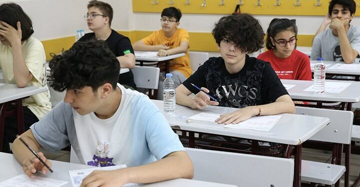 Eğitimdeki çöküş LGS’de ortaya çıktı: 200 bin öğrenci sıfır çekti