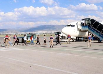 Türkiye, 6 ayda 52 bin düzensiz göçmeni ülkelerine gönderildi