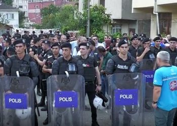 ‘Kentsel dönüşüm’e tepkili halk, AKP’li Cumhurbaşkanı’na: Buna ‘insan’ dedik, ‘Müslüman’ dedik, peşine gittik