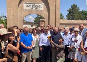 HDP Eş Genel Başkanı Sancar: Göz boyamakla olmaz, Aleviler sadaka değil haklarını istiyor