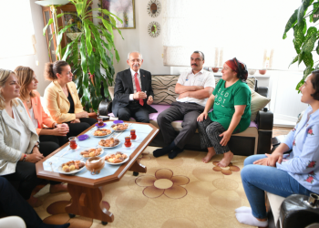 Kılıçdaroğlu’nun ziyaret ettiği aile Erdoğan’a: Elinde Kuran’la geziyordu, sadece ceplerini doldurmuşlar