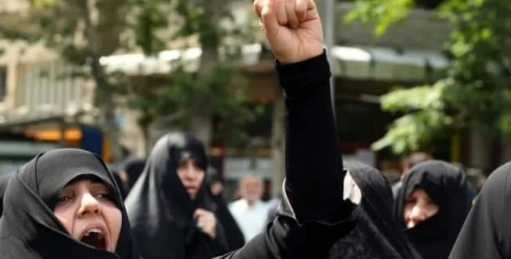 İran’da özgürlük sloganları: ‘Diktatöre ölüm!’