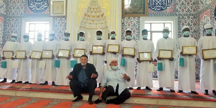 Güney Afrika’lılar ‘Uncle Ali’yi kalbine gömdü: Katırcıoğlu son yolculuğuna hüzünle uğurlandı