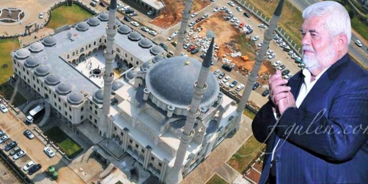 Hayırsever işadamı Ali Kervancı, Hicret diyarı Güney Afrika’da hakka yürüdü