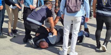 Cumartesi Anneleri davası: Gazeteci, avukat, parti temsilcileri gözaltında