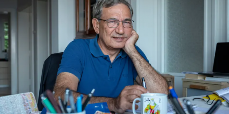 Orhan Pamuk: Erdoğan düşüşte, artık kimsenin sesini kesemez