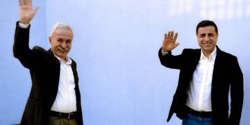 Tutsak Belediye Başkanı Mızraklı: Cesaret ve onur yenilemez ve hapsedilemez