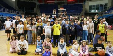 Pazar günü Frankfurt Kitap Fuarı’nda konuşacak: Enes Kanter, Atina’dan Erdoğan rejimine mesaj verdi