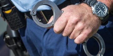 Çin’de çalışıyordu:  ABD’li eski pilot Avustralya’da gözaltına alındı