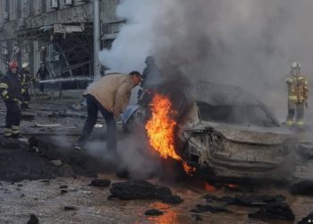 Zelenskiy ölü ve yaralıların olduğunu söyledi:Kiev yoğun Rus bombardımanı altında