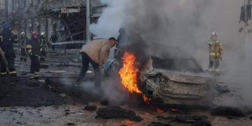 Zelenskiy ölü ve yaralıların olduğunu söyledi:Kiev yoğun Rus bombardımanı altında