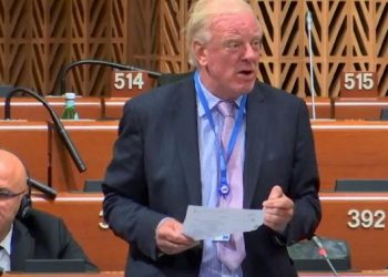 Birleşik Krallık Vekil’inden AKPM’de tepki: Sayın Gülen’e yönelik saçma sapan sürekli bir saldırı var, o bir terörist değil