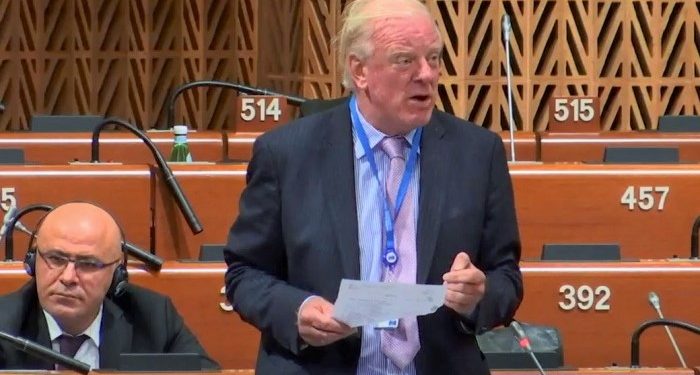 Birleşik Krallık Vekil’inden AKPM’de tepki: Sayın Gülen’e yönelik saçma sapan sürekli bir saldırı var, o bir terörist değil