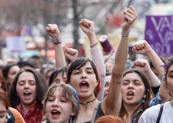 Kararsızlar çoğunlukta, Z kuşağı tercihini yaptı: Bu pazar seçim olsa hangi partiye oy verirsiniz?