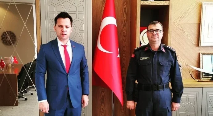 Irıkçı provokasyona suç duyurusu: Jandarma komutanından Amedspor’a karşı provokasyon çağrısı!