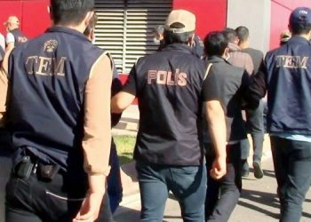 İnsani yardımların engellenmesine tepki büyüyor: Bana da soruşturma açın!