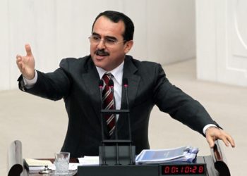 AKP’li eski Adalet Bakanı: Demirtaş’ın Diyarbakır’a götürülmesi kararı Adalet Bakanlığı’nı aşar