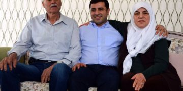 Demirtaş’ın Edirne’den Diyarbakır’a getirilişi ailesinden ve avukatlarından gizlenmiş