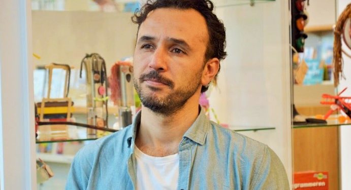 Zulüm nedeniyle yüzerek Türkiye’yi terk etti: Mustafa Şimşek’e dünya devlerinden iş teklifi yağıyor